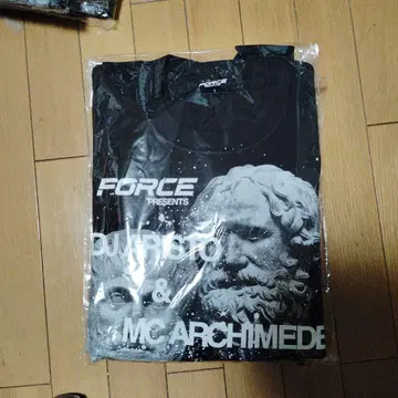 FORCE festival 블랙 티셔츠