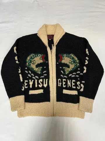 EVISU 카우친 스웨터 40 사이즈 블랙 DOWLUCK 도락