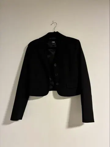 ZARA 블랙 숏 기장 테일러드 자켓 EUR 36