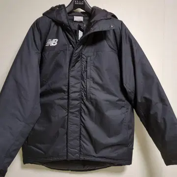 New balance 솜이 들어간 후드 자켓 S이지만 M 사이즈이신 분께