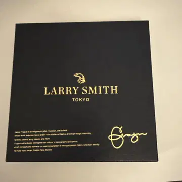LARRY SMITH TOKYO 로고 아이템