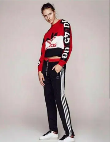adidas 탑샵 트레이닝복 맨투맨