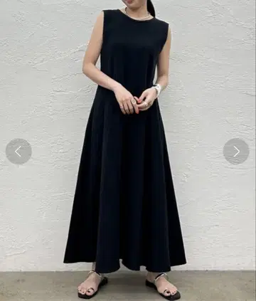 Loungedress 컷 플레어 원피스