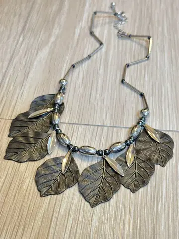 [ 새상품급 ] 리프 디자인 목걸이