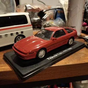 아셰트 1/24 도요타 70 수프라 미니카