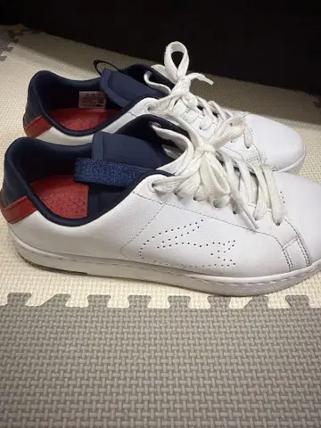 Lacoste 화이트 스니커즈