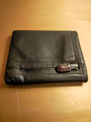 SAZABY 다크 브라운 3단 폴더형 지갑