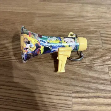 Loudspeaker keychain 츠네타 다이키 토라메가