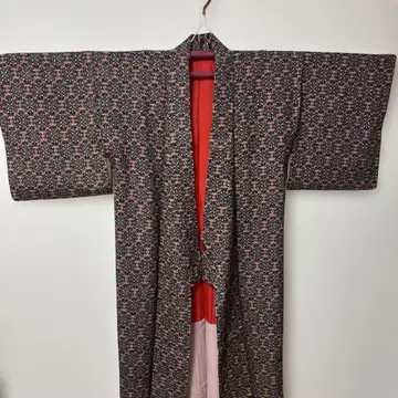 기모노 블랙 레드 코몬 앤티크