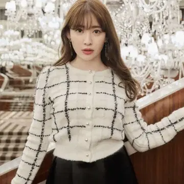 Herlipto Bouncy Check Knit Pullover