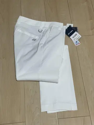 미사용 새상품 YONEX 여성용 골프 팬츠 M 사이즈
