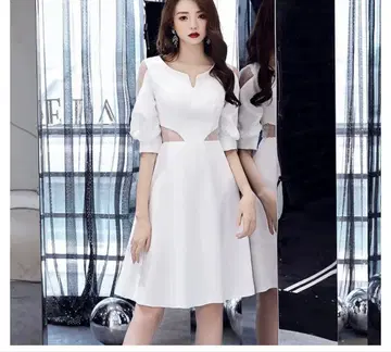 엘레강트 화이트 컷 아웃 드레스