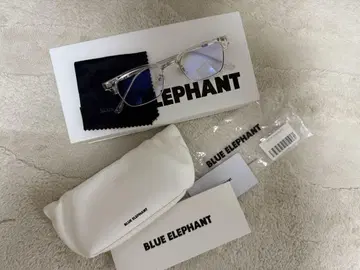 BLUE ELEPHANT 클리어 프레임 안경