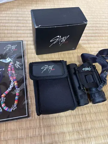 straykids 쌍안경 케이스 포함