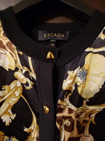 ESCADA 바로크 꽃무늬 실크&울 가디건