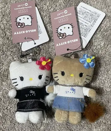 로리즈팜 헬로키티 토이 키링 갸루 핑크 블루
