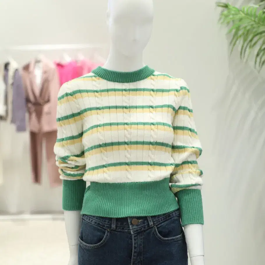 Coincoz Twisted Knit #코인코즈,#니트 on Bunjang Global Site.