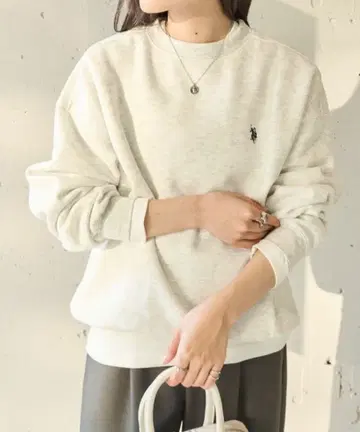U.S. POLO ASSN 오버 사이즈 속기모 로고 맨투맨 트레이닝복