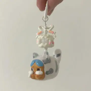 Crybaby Wild but Cutie 키링 키체인
