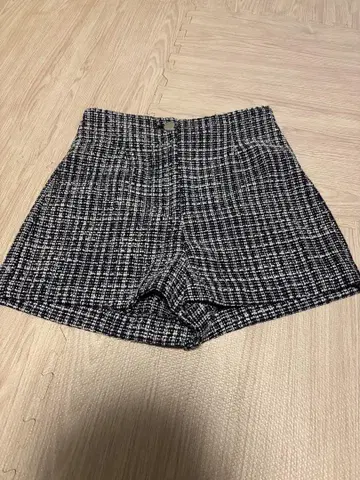 ZARA 네이비 화이트 체크 하이웨스트 숏팬츠 M