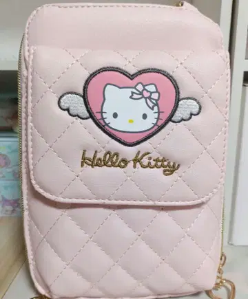 [새상품급] 헬로키티 꿈꾸는 엔젤 디자인 퀼팅 숄더백