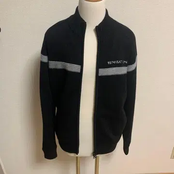 뉴발란스 니트 아우터 방풍 사양