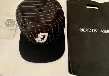 2idiots label pillbox cap stripe 6crayon