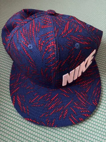 [생산 종료 레어템] Nike True 네이비/레드 캡 (미사용)