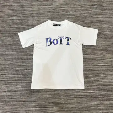 BoTT MEGURU YAMAGUCHI 티셔츠 화이트