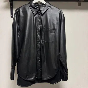 zara 페이크 가죽 자켓