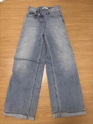 moussy 크로스 웨이스트 와이드 스트레이트 0 사이즈