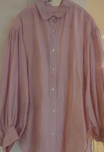 핑크 벌룬 슬리브 셔츠