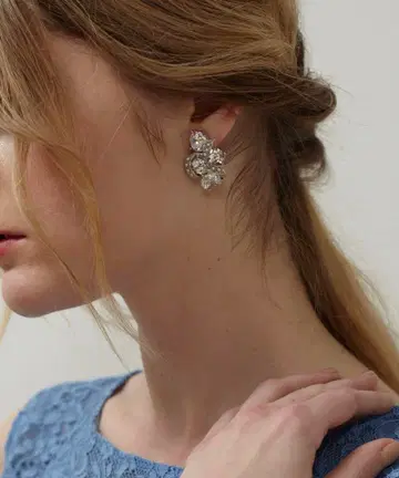 새상품급 비즈 귀걸이/이어클립 그레이스 콘티넨탈