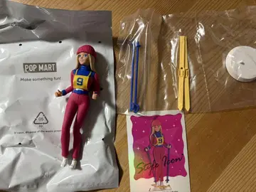 POPMART 바비 스타일 아이콘 1975 Skier Barbie