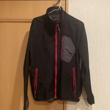 MAMMUT 블랙 자켓 M 사이즈