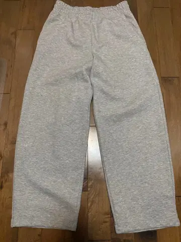 UNIQLO C 그레이 맨투맨 와이드 팬츠 M 사이즈