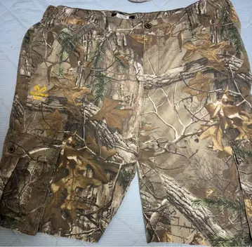 REALTREE 카모 패턴 숏팬츠