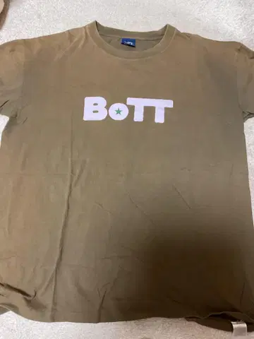 BoTT 카키 T셔츠 XXL