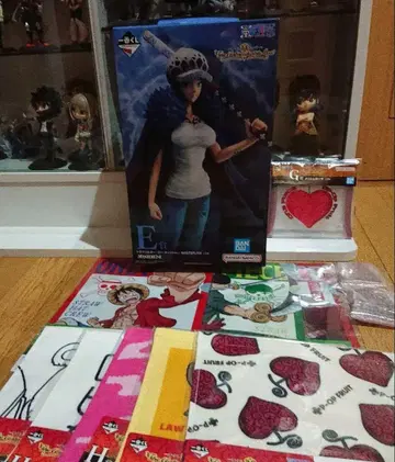 제일복권 원피스 트라팔가 로 (체인지ver.) E상 피규어