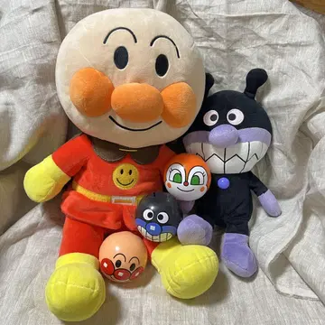 호빵맨과 세균맨 봉제 인형 세트 짤랑이 공 완구