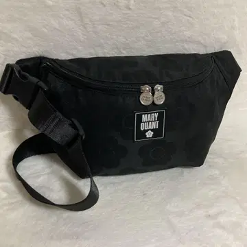 컨디션 최상 MARY QUANT 바디백 웨스트 파우치 블랙