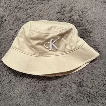Calvin Klein 버킷햇 화이트 OS