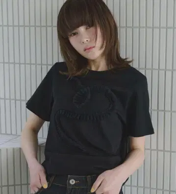 heak tulle frill T-shirt FEKETE smyeon
