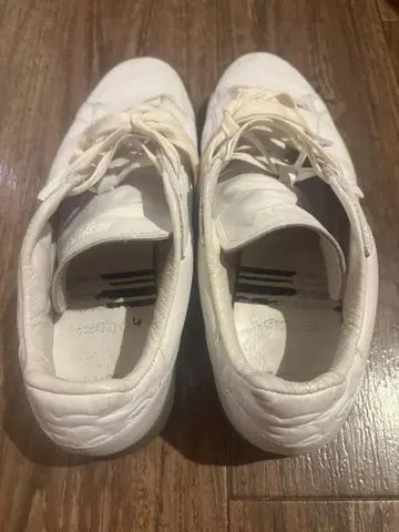 Reebok x DISTINCT LIFE 스니커즈