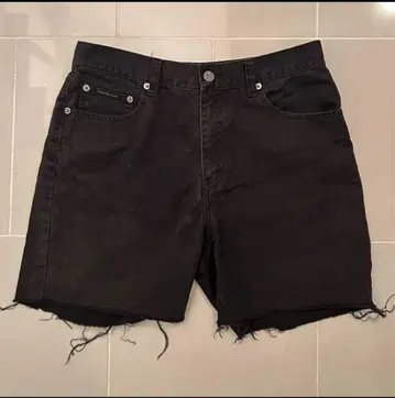 가격 인하 가능 Calvin Klein Jeans 블랙 숏팬츠