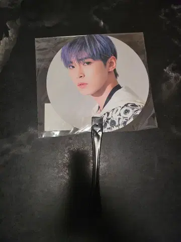 NCT 127 도영 부채