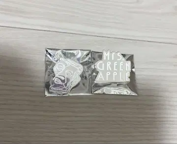 Mrs. GREEN APPLE 핀 배지 2개