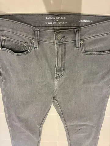 Banana Republic 그레이 슬림핏 데님