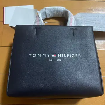 TOMMY HILFIGER 네이비 숄더백