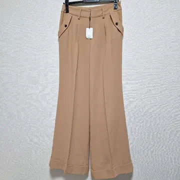 의 베이지 와이드 팬츠